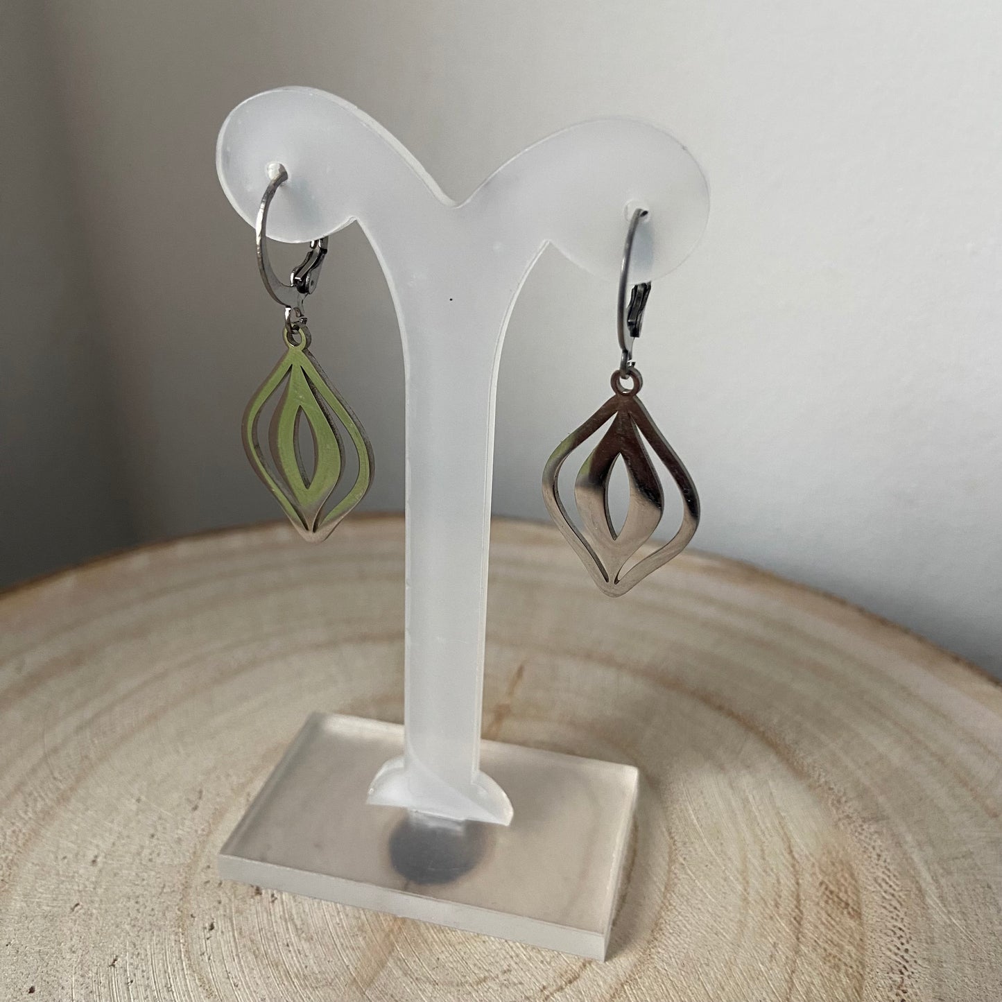 Pendientes relieve vulva